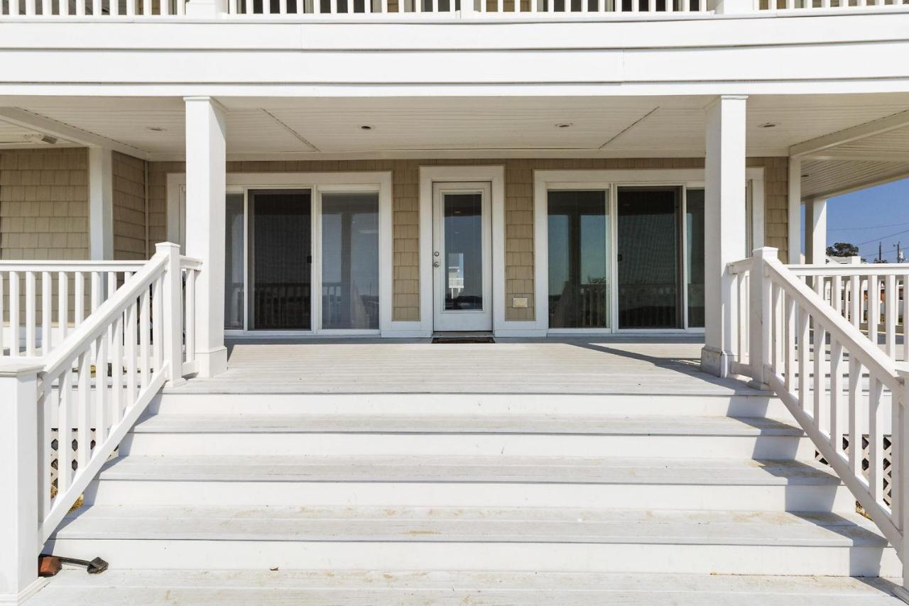 Water Front Delight On The Bay Home Norfolk Exterior photo